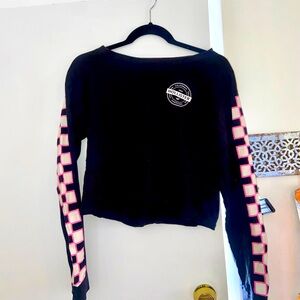 Long sleeve crop top